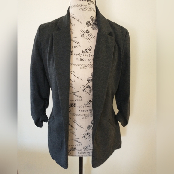 Ricki's Jackets & Blazers - Ricki's Women Charcoal Grey Ruched 3/4 Sleeve Knit Blazer Jacket XS